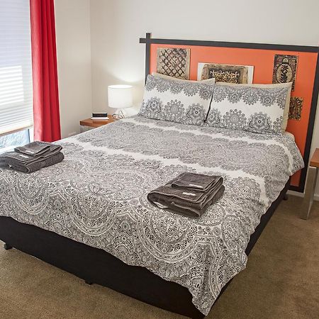 One Of A Kind Apartments Canberra Extérieur photo