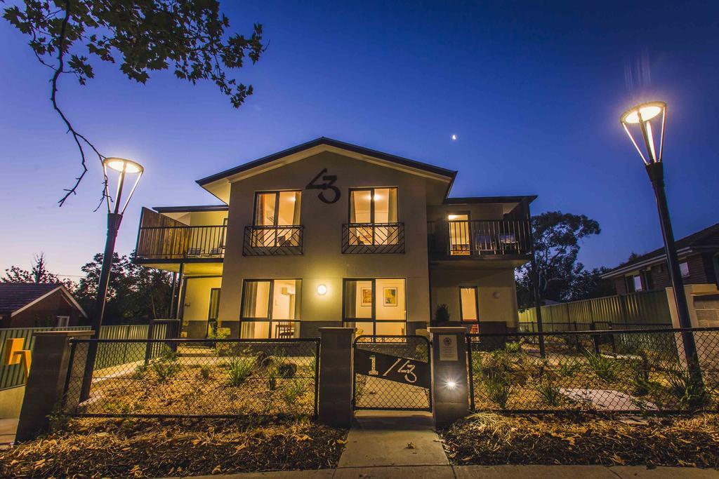One Of A Kind Apartments Canberra Extérieur photo