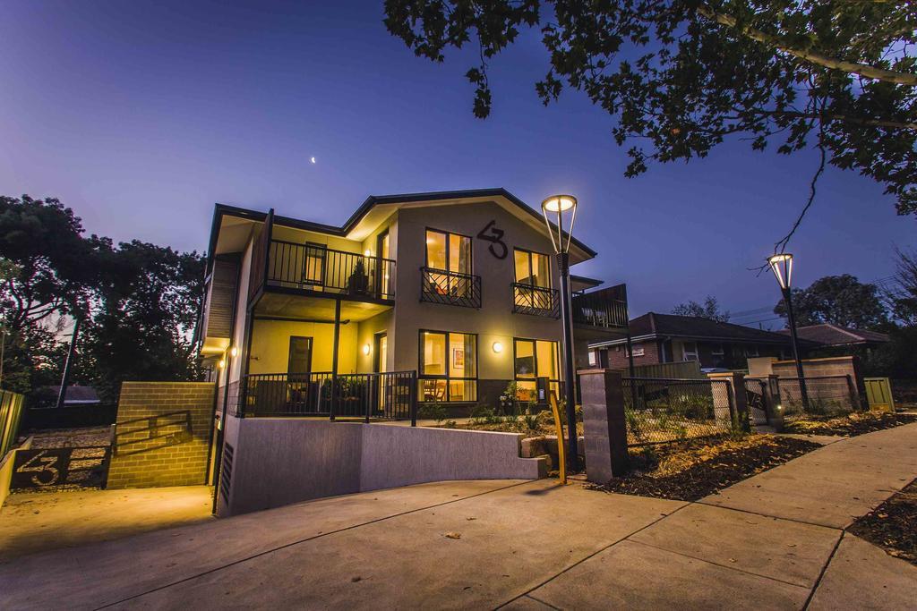 One Of A Kind Apartments Canberra Extérieur photo