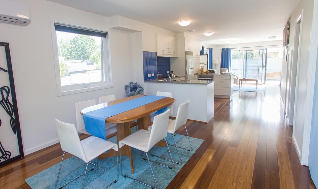 One Of A Kind Apartments Canberra Extérieur photo