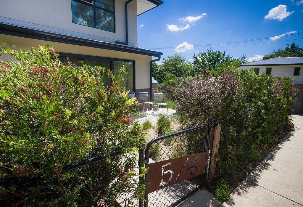 One Of A Kind Apartments Canberra Extérieur photo